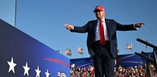 La minaccia dei dazi Usa pesa sull’Europa ma intanto gli affari di Trump vanno a gonfie vele