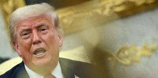 Ucraina, Trump: “Scontento di Putin, accordo in 50 giorni o sanzioni severe”