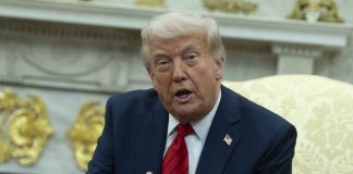 Trump “Valuto causa contro presidente Fed Powell”
