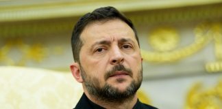 Zelensky “La Russia sta cercando di sottrarsi a incontro”
