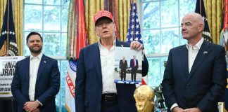 Trump e la foto con Putin: “Vuole venire in Usa per Mondiali di calcio”