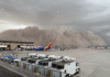 Una tempesta di sabbia travolge Phoenix: visibilità quasi nulla, danni e blackout
