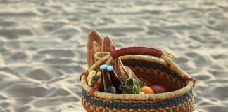 Estate e rischi pranzi in spiaggia, i consigli ‘salva vacanza’