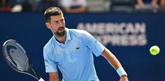 Djokovic perde un set ma vola al terzo turno: Svajda battuto in rimonta