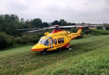 Ciclista cade nella golena di Dosolo: frattura al femore, elitrasportato a Brescia