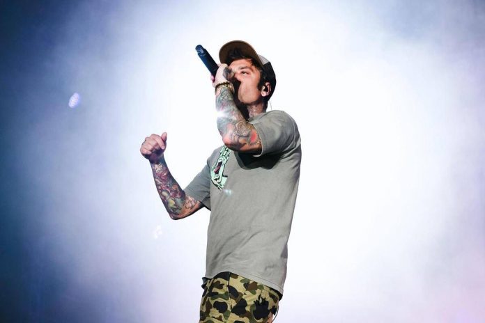 fedez_palco_milano_dj_fg_ipa