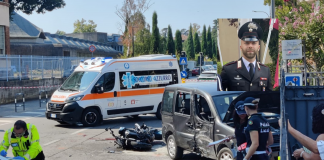 Scontro auto-moto in viale Pompilio. Muore un giovane carabiniere, papà di una bimba di 2 anni