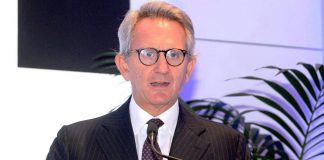 Mediobanca, assemblea boccia ops su Banca Generali