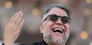 Mostra Venezia, Guillermo del Toro incanta: per ‘Frankenstein’ 13 minuti di applausi