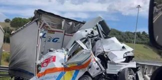 Incidente A1, chi sono le vittime dello schianto con il tir tra Arezzo e Valdarno