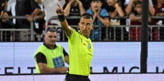 Lecce-Milan, gol annullato a Gabbia e annuncio dell’arbitro: “Spinta del difensore”