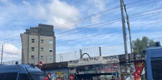 Milano, al via sgombero centro sociale Leoncavallo. Salvini: “Dopo decenni di illegalità si cambia”