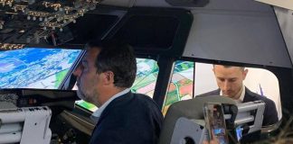 Salvini al Meeting tra simulatore di volo e stand Ponte su Stretto