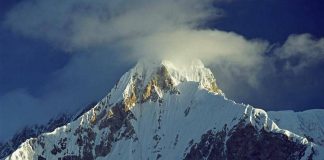 Alpinista italiano muore in Kirghizistan, cercava di soccorrere una compagna di cordata