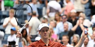 Sinner, che fatica con Shapovalov: perde un set, rimonta e si prende gli ottavi degli Us Open