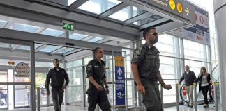 Sacerdote italiano bloccato a Tel Aviv con decreto espulsione, Tajani chiama ambasciata