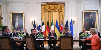 Ucraina, Rubio: “Mosca e Kiev dovranno fare concessioni”. Macron scettico su intenzioni di Putin