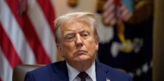 Trump “L’India ha proposto di azzerare i dazi, ma ora è tardi”