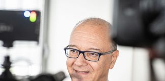 Valditara “Con il divieto del cellulare a scuola tuteliamo la salute dei giovani”