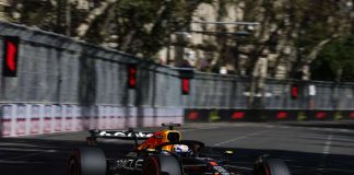 Pole di Verstappen davanti a Sainz al Gp di Azerbaijan
