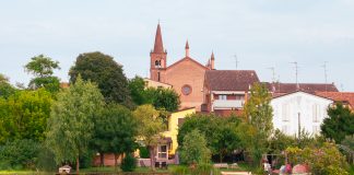 Mantova svela i suoi giardini affacciati sull’acqua: torna Interno Verde Acqua