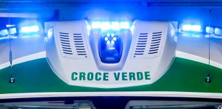 Lite tra dipendenti al centro logistico, 29enne trasportato in ospedale