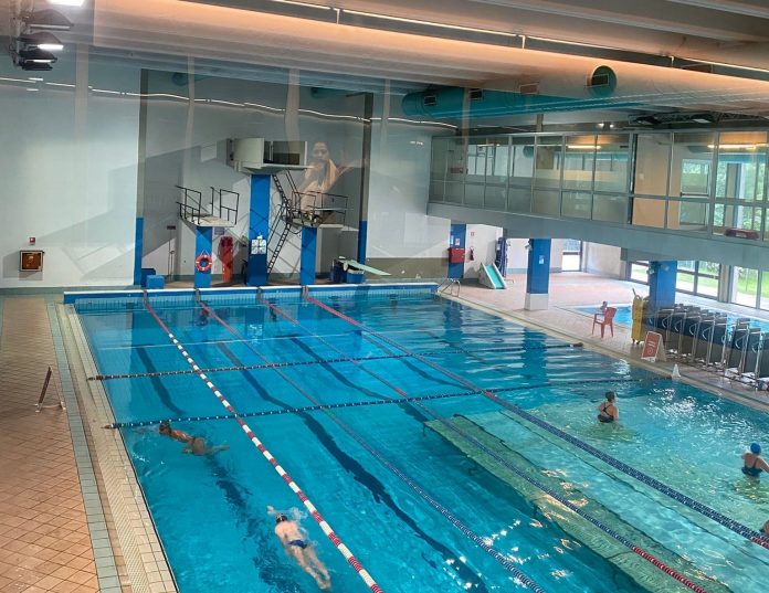 Dugoni piscina coperta dimezzata per pericoli