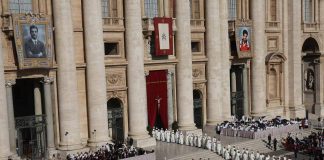 I miracoli attribuiti a Carlo Acutis e Pier Giorgio Frassati, oggi nuovi santi