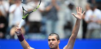 Alcaraz batte Djokovic e vola in finale US Open. Ora tocca a Sinner