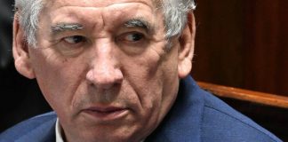 Francia, cade il governo: Bayrou non ottiene fiducia sulla manovra finanziaria