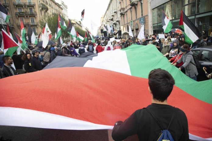 flotilla_manifestazione_propal_milano_fg_ipa