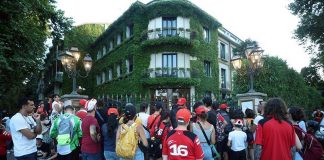 Gp Monza, dentro l’hotel dei piloti: “Dalle spese pazze dei boss alla scaramanzia, 60 anni di Formula 1”