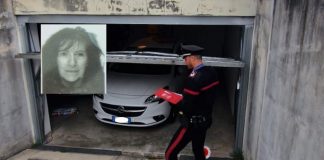 Castiglione, schiacciata dall’auto in garage: muore 55enne