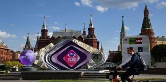 Intervision Song Contest, la risposta ‘patriottica’ di Putin all’Eurovision: oggi la finale