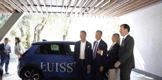Al via nuovo progetto di car sharing elettrico di Luiss, Acea e Renault