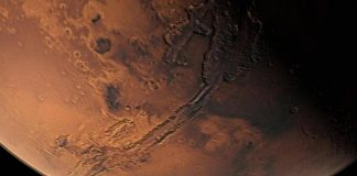 Marte, c’è ghiaccio sulla superficie del Pianeta rosso