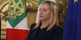 Armani, Meloni: “Giurai da premier con suo tailleur, in quell’abito tanti suoi messaggi”