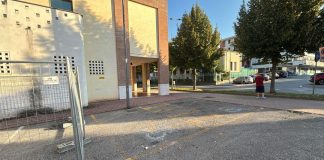 Suzzara: rimosso cantiere in via Montecchi, parcheggi per disabili di nuovo accessibili