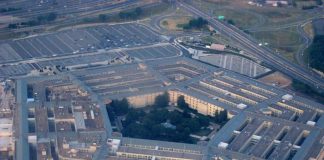 Usa, Trump rinomina il Pentagono in Dipartimento della Guerra