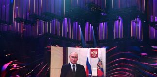 Putin all’Intervision: “Apprezziamo le nostre tradizioni, rispettiamo quelle di altri”
