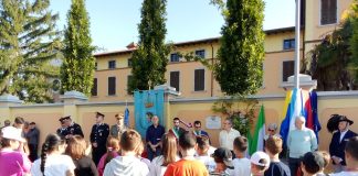 Curtatone ricorda Elisabetta Braguzzi: commemorazione e messaggi di pace contro ogni guerra