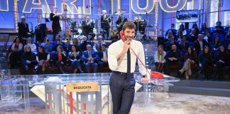 De Martino torna stasera con ‘Affari Tuoi’, il nuovo regolamento