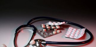 Paracetamolo in gravidanza, Fda avvia modifica foglietto illustrativo: cosa dicono gli esperti
