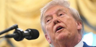 Trump e l’annuncio sull’autismo: “Parlerà di un collegamento con uso paracetamolo in gravidanza “