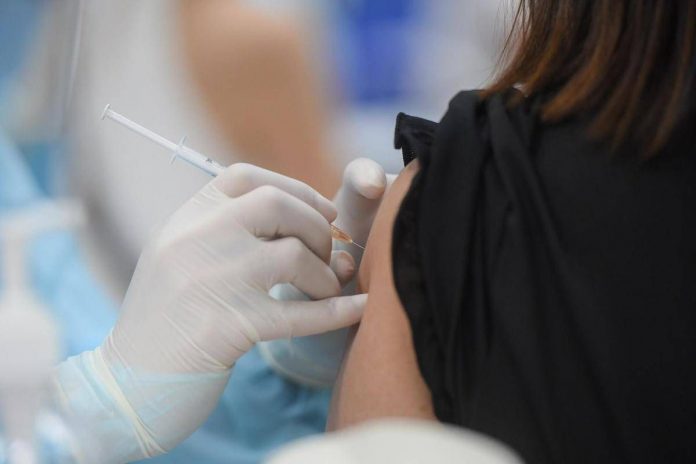 vaccinazione_vaccini_covid_siringa_fg_ipa