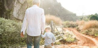 Oggi è la festa dei nonni, perché sono fondamentali per famiglia e società
