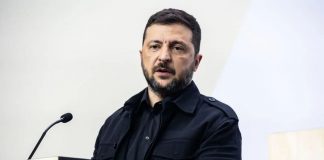 Zelensky sente Macron “Momento di spingere per la fine della guerra”