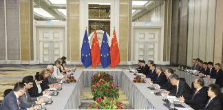 Cina: Premier Li, pronta a lavorare con UE su temi commerciali su basi paritarie