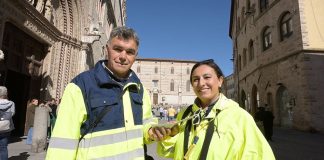A Perugia il nuovo volto dei portalettere tra esperienza e tecnologia
