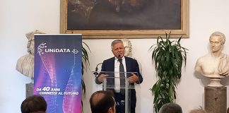 Unidata festeggia 40 anni, completato il cavo sottomarino Unitirreno